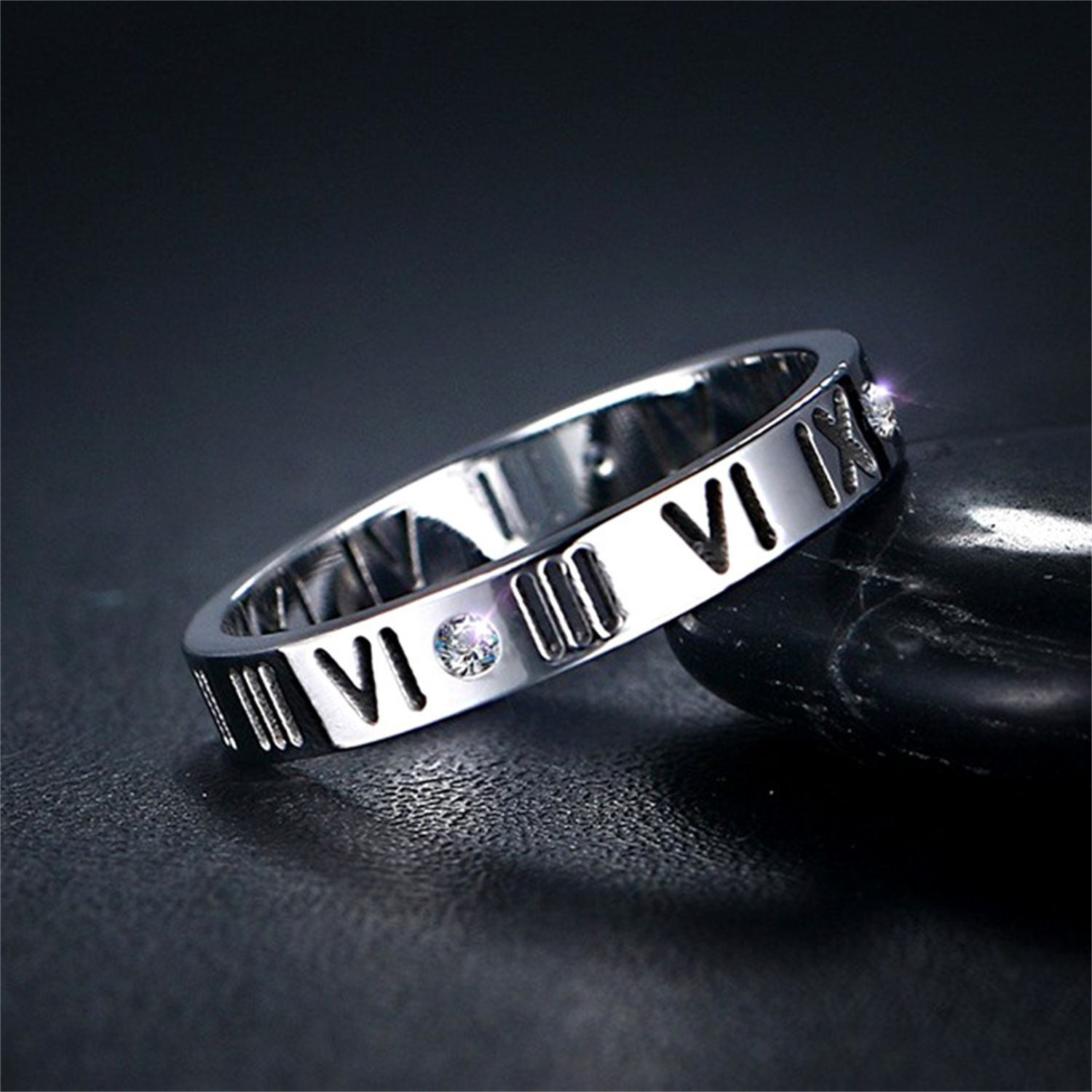 Factory direct sales European and American fashion simple metal ring