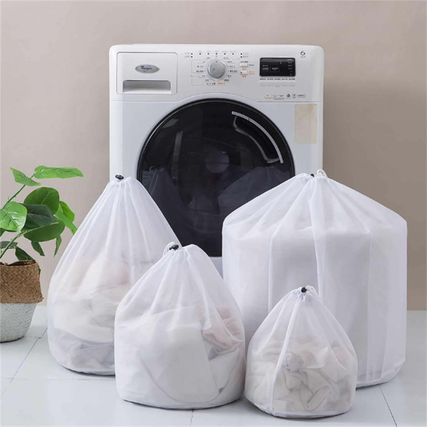 Wholesale non-fluorescent eco-friendly household drawstring laundry bag